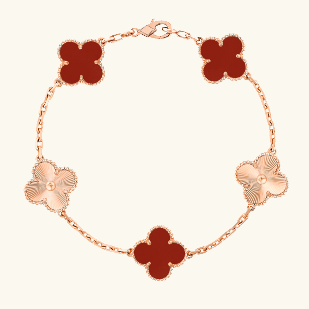 CLOVER | Punainen ruusukultainen guilloché-rannekoru