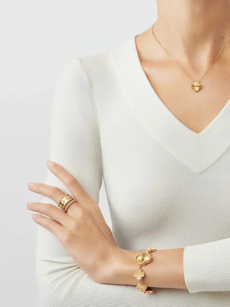 CLOVER | Premium Kulta Paketti